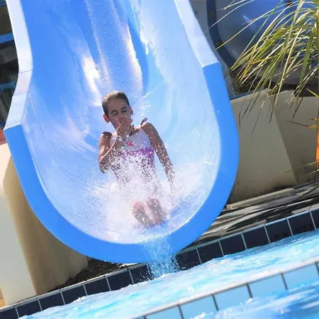 Zecamping 4 - Parc Aquatique - à 700 M - Piscine Couverte