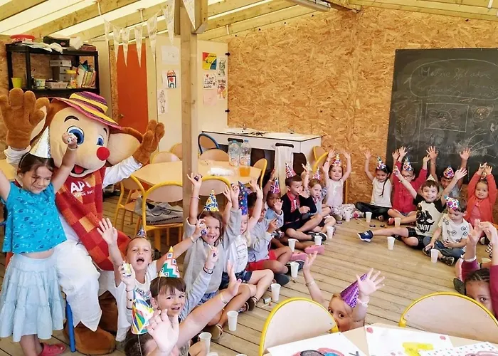 مكان تخييم 4 Etoiles - Parc Aquatique - Eeiaeg